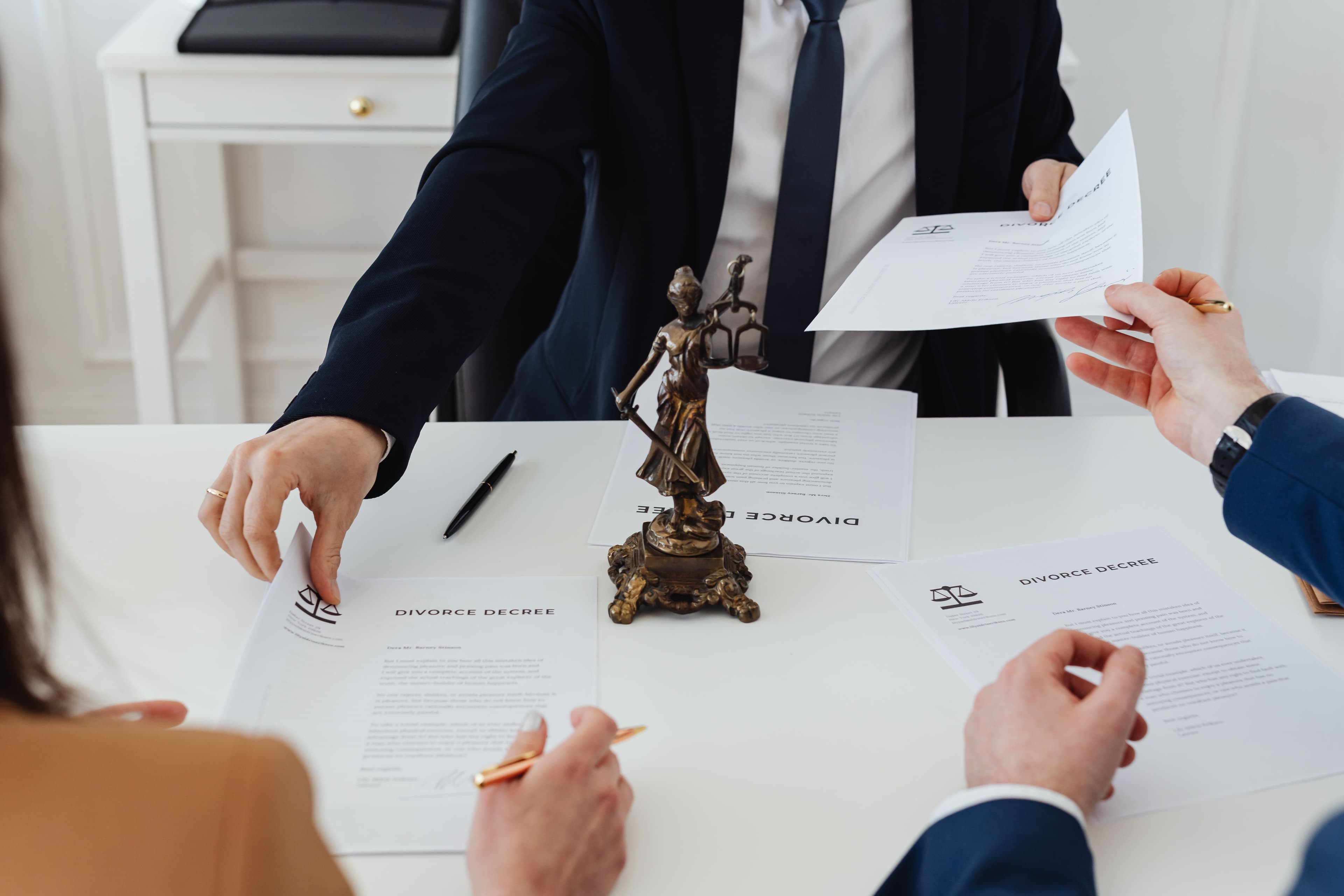 Comprehensive Guide to Company Formation in UAE: Integrated Legal Solutions